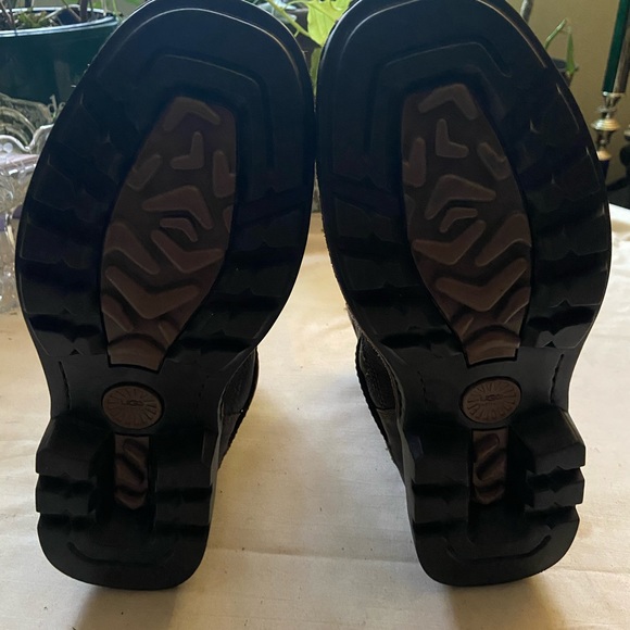 Men’s Size 9 UGG Australia Rockville II Winter Boots - Picture 3 of 4